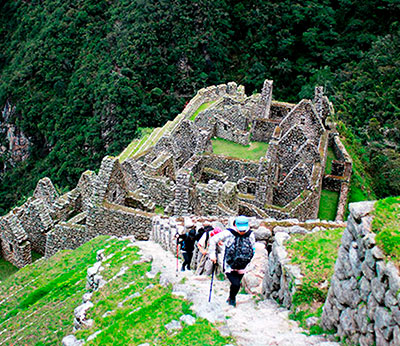 Lima - Inca Trail - Rainbow Mountain - Titicaca - Nazca Line - Lima